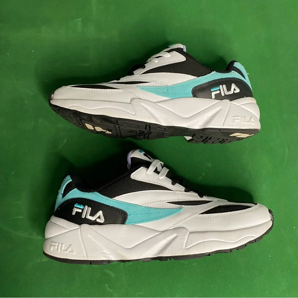 Men’s Filas - Picture 1 of 3